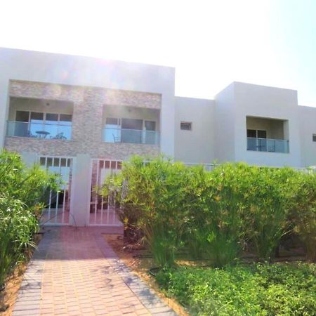 Bermuda Villas Holiday Home Рас-эль-Хайма Экстерьер фото